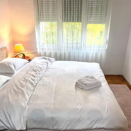 Apartament 2 Camere Oradea Luaran gambar